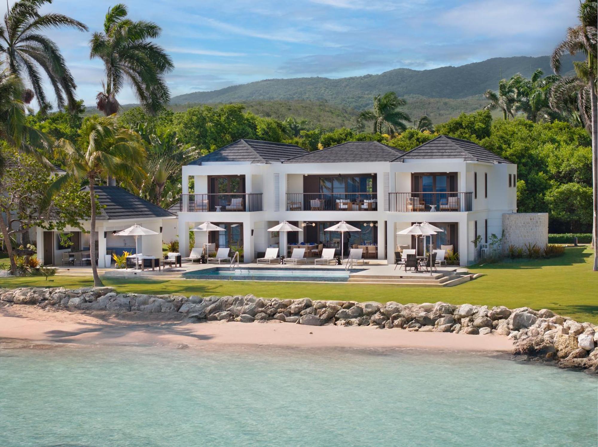 Seven-Bedroom Prestige Ocean Villa